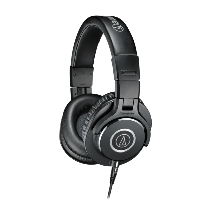 Audio-Technica ATH-M40x Closed-Back Professional Studio Monitor Headphones Black