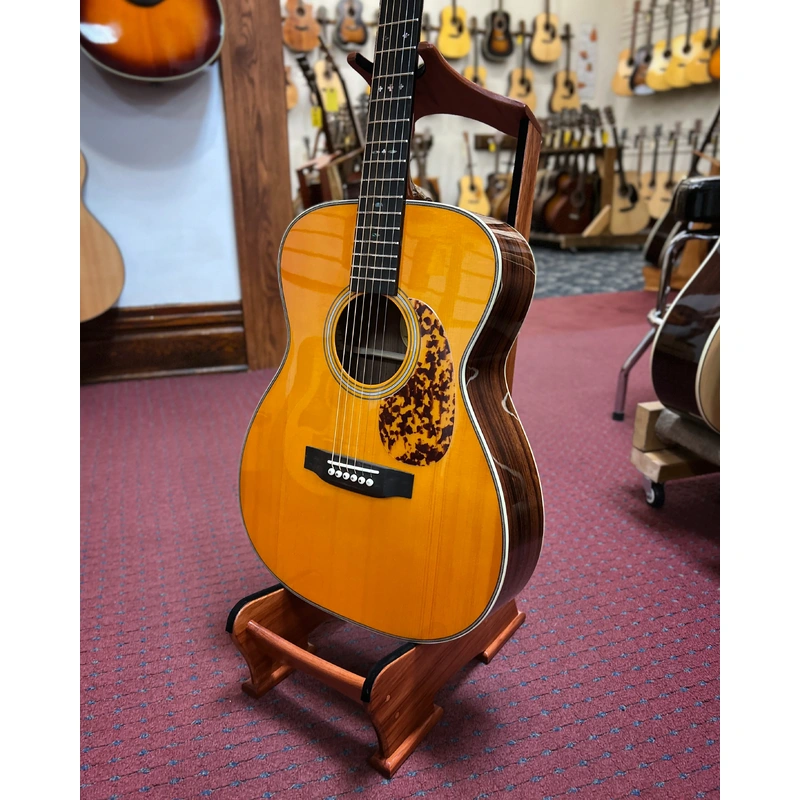 Blueridge Prewar Series BR-263 000 Acoustic Guitar & Gigbag