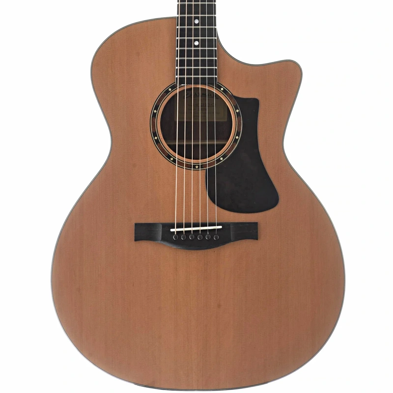 Eastman AC122-2CE Acoustic Guitar & Gigbag