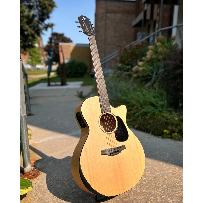 Furch Violet Deluxe Gc-SM SPE Acoustic Guitar