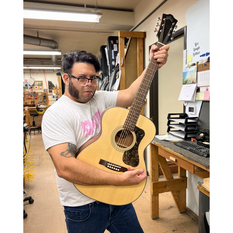 Guild 300 Series OM-340 Acoustic Guitar