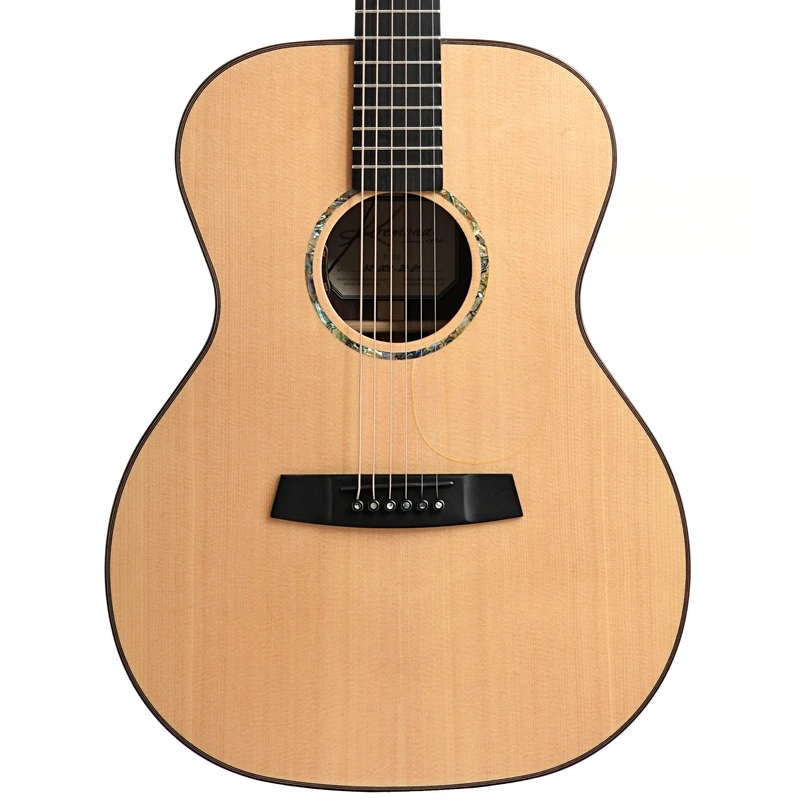 Kremona R35E OM Acoustic-Electric Guitar with Case