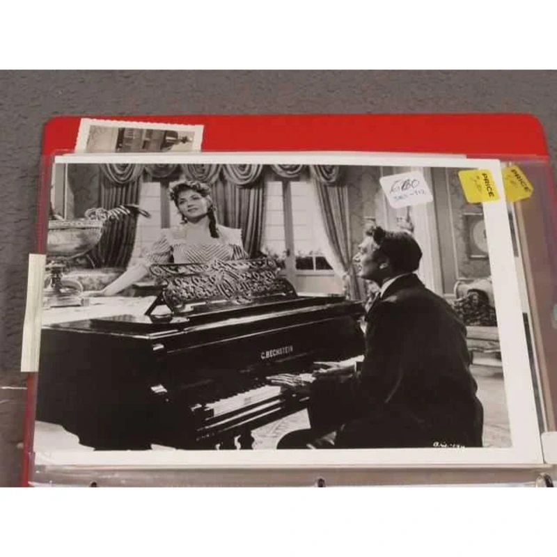 Photo: Pianist with Singer