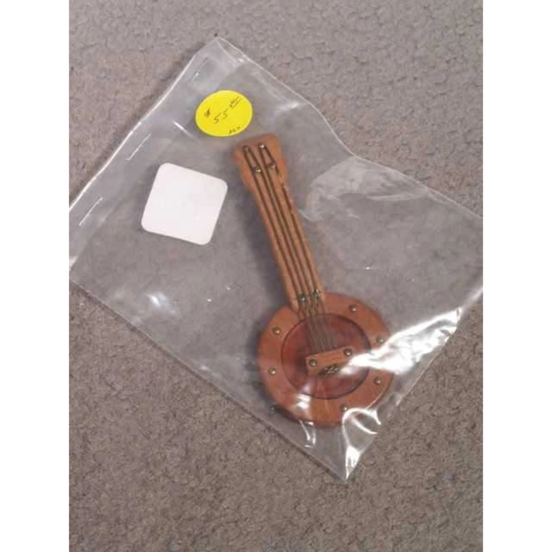Wooden Banjo Pin (c.1940's)